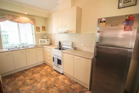 Silver Birches Holiday Unit 5 - Travel Agents 1