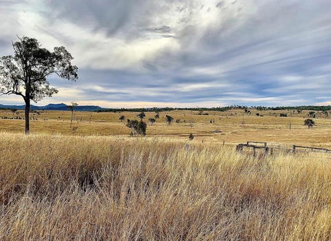 Skyline Farm House - Tourism Guide 3