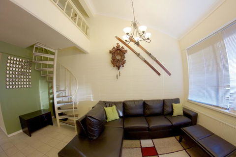 Snow Ski Apartments 32 - Travel Search 2