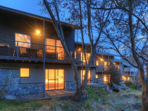 Snowbound Chalet 7 - Cruises Travel 0