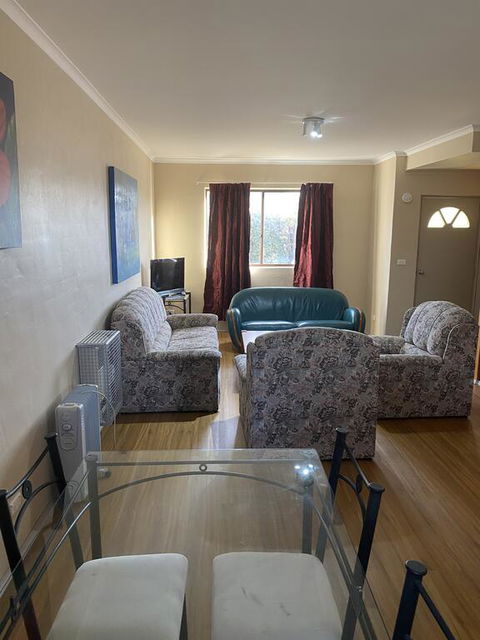 Snowgate Motel + Apartments - Tourism Guide 1