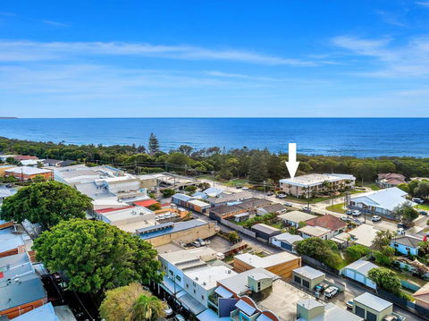 Solitaire 1 - Sawtell, NSW - Travel Agents 3