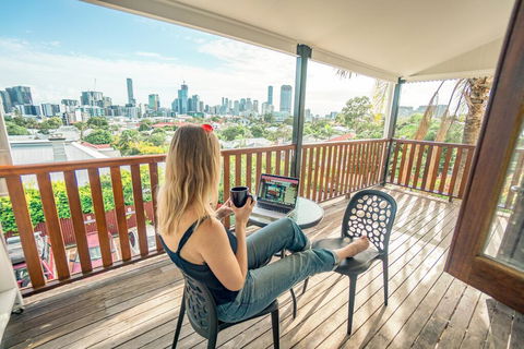 Somewhere To Stay Backpackers - Cruises Travel 0