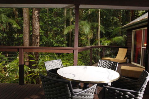 Songbirds Rainforest Retreat - Tourism Guide 1
