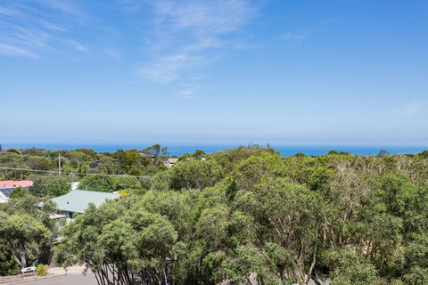 Sophisticated Contemporary Coastal Living With Sweeping Views In Cape Schanck - Travel Agents 1