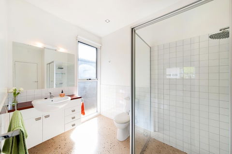 Southern Grampians Cottages - Travel Agents 1