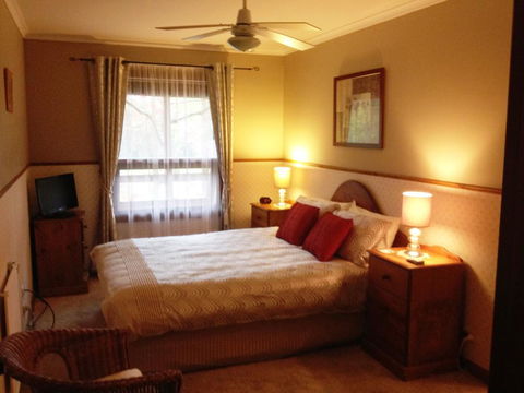 Southern Vales Bed & Breakfast - Travel Search 0