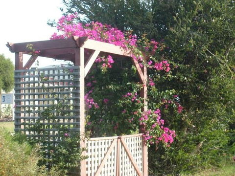 Southern Vales Bed & Breakfast - Travel Search 3
