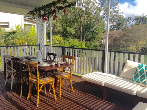 Southport Retreat - Travel Search 2