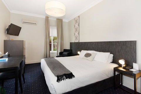 Sovereign Hill Hotel - Tourism Guide 0