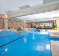 Sovereign Park Motor Inn - Travel Search