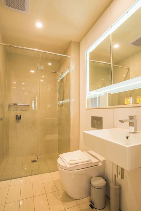 Spacious&Cozy 1 Bedroom + 1 Bathroom Zetland APT - Travel Search 3