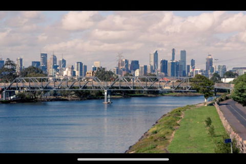 Spectacular River Views In Fabulous Footscray. - Travel Search 0