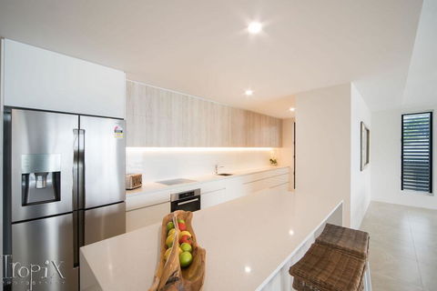 Splendeur Sur La Mer - Two Bedroom - Travel Search 1