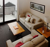 Squatters Run Apartments - Cruises Travel