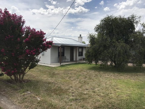 Stable Cottage - Tourism Guide 0