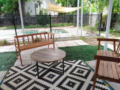 Stranded? Nowhere To Stay? Sanitised Apartment, Sleeps 4, Netflix, Wifi, Pool - Cruises Travel 3