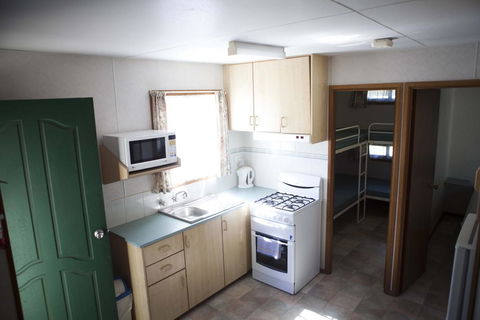 Strayleaves Caravan Park - Travel Agents 3