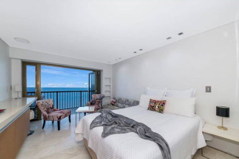 Studio 1201 - Cruises Travel 1