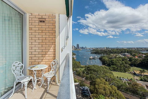 Stunning Harbour View Home! - Cruises Travel 1