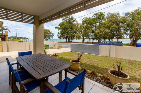 Stunning Waterfront Home With Pool - Sylvan Beach Esp, Bellara - Cruises Travel 0