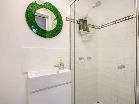 Stylish 3 Bedroom Family Home In Leafy Paddington - Cruises Travel 1
