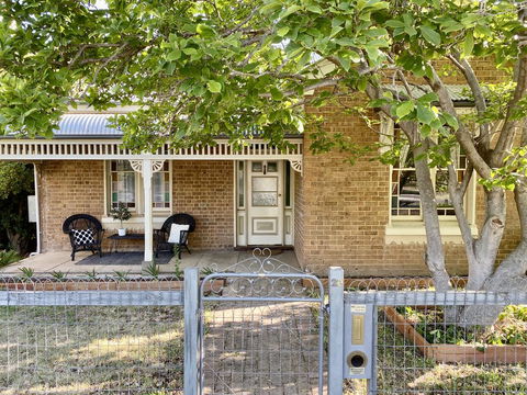 SUMMER HOUSE - CENTRAL LOCATION Near PARK - Cruises Travel 3