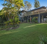 Summer Place - 24 Shearwater Street - Travel Search