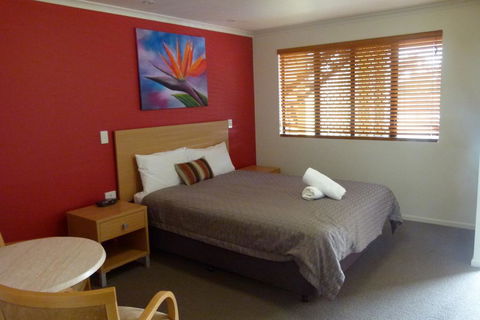 Summit Motel - Cruises Travel 0