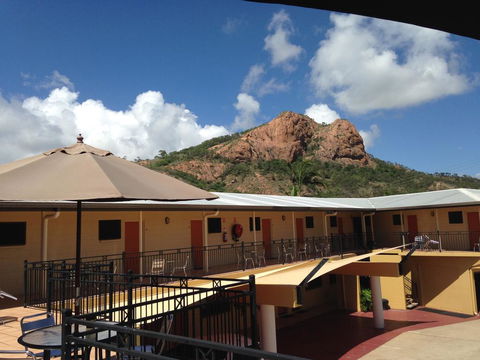 Summit Motel - Cruises Travel 2