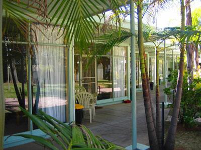 Sun River Resort Motel - Travel Agents 2