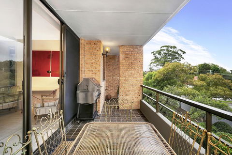 Sunny And Spacious Two Bedroom Apartment - SPF13 - Cruises Travel 1