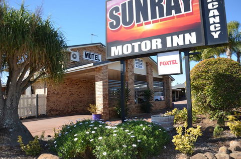 Sunray Motor Inn - Cruises Travel 1
