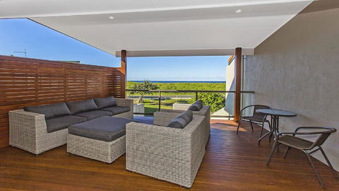 Sunrise Reef - Unit 6 Lennox Head - Cruises Travel 1