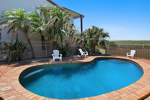Sunrise Reef Unit 4 - Lennox Head - Cruises Travel 1