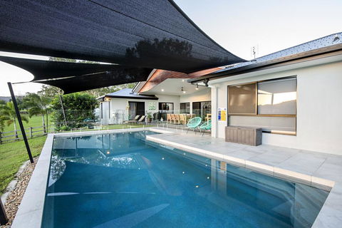 Sunset Penthouse Couples Retreat, Close To Airlie Beach, Champagne On Arrival - Travel Search 1