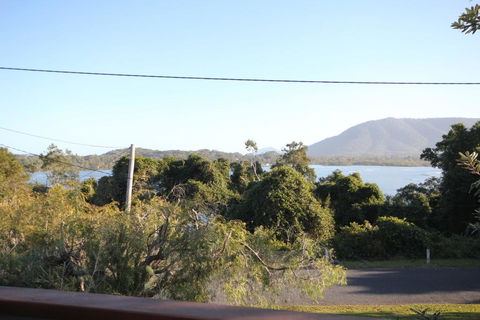 SURF N VIEW138 Camden Hd Rd Dunbogan - Cruises Travel 2