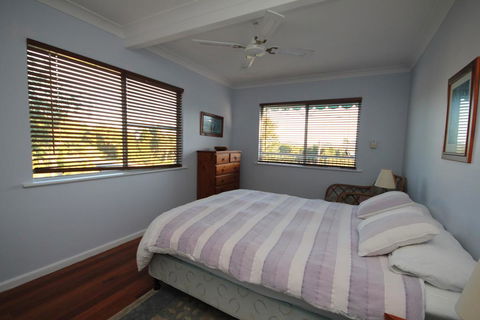 SURF N VIEW138 Camden Hd Rd Dunbogan - Cruises Travel 1