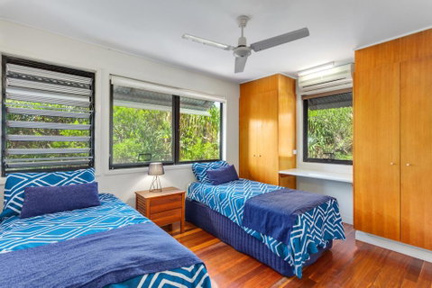 Surfside Beach House 17 - Rainbow Shores, Swimming Pool, 2 Minute Walk To Beach, Air Conditioning, Relax Here - Tourism Guide 3
