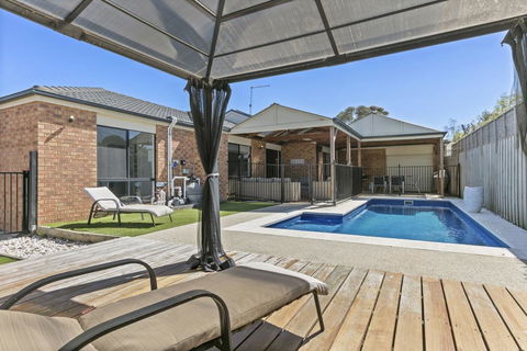 SWEETLANDS SANCTUARY - MT MARTHA - Travel Search 1