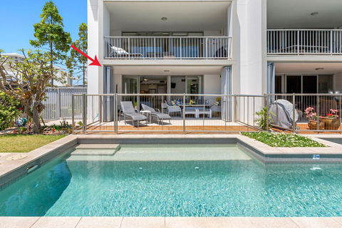 SWIM UP DRIFT APARTMENT 12 South - Travel Search 0
