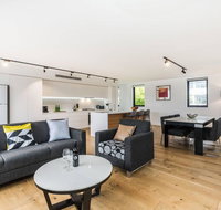 Sydney Townhouse with Parking and Deck - Tourism Guide