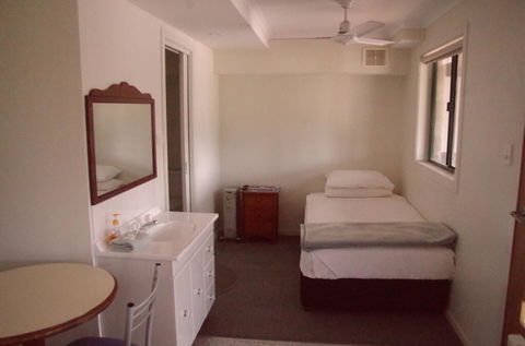 T's Resort & Motel - Travel Agents 2