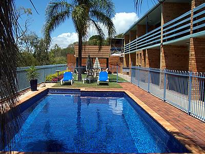 Tannum On The Beach Motel - Cruises Travel 0