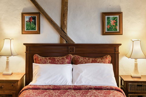 Taradale House Estate - Travel Agents 3