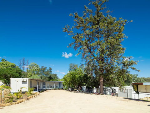 Taroom Caravan & Tourist Park - Cruises Travel 3