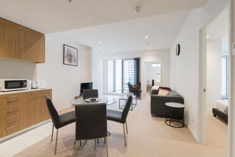 Tasha's Apartments On Morphett - Cruises Travel 2
