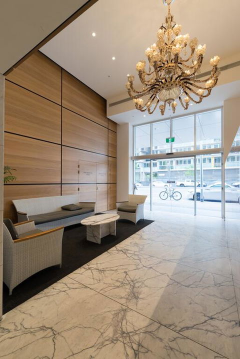 Tasha's Apartments On Morphett - Cruises Travel 3