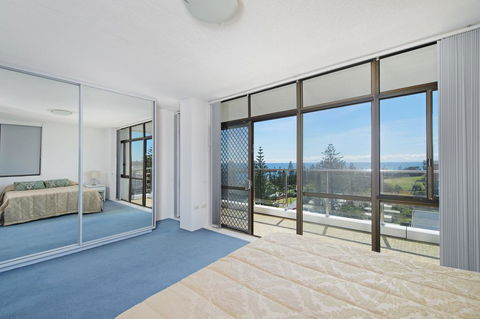 Tasman Towers 22, 3 Munster Street - Travel Agents 1