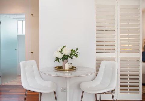 Tasteful Apartment With Balcony In Cammeray - Cruises Travel 3